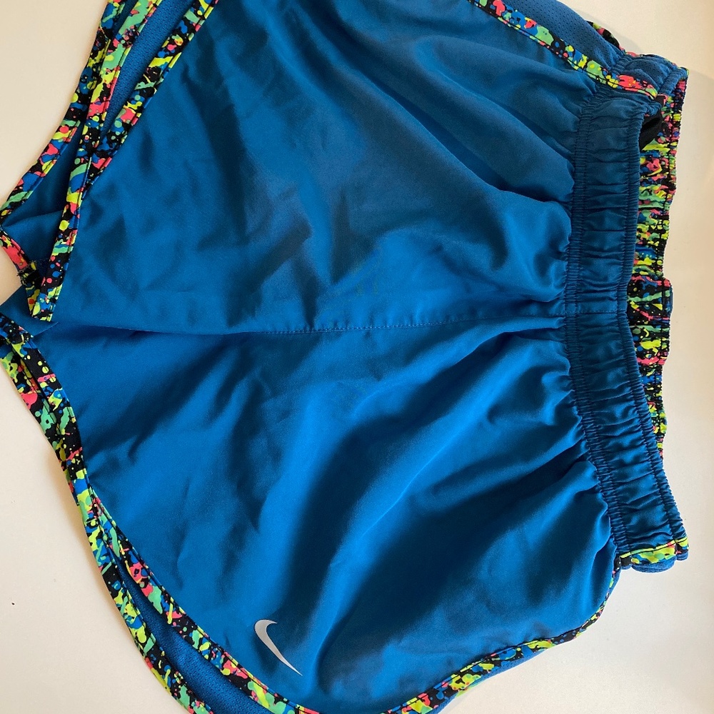 Nike women nylon shorts